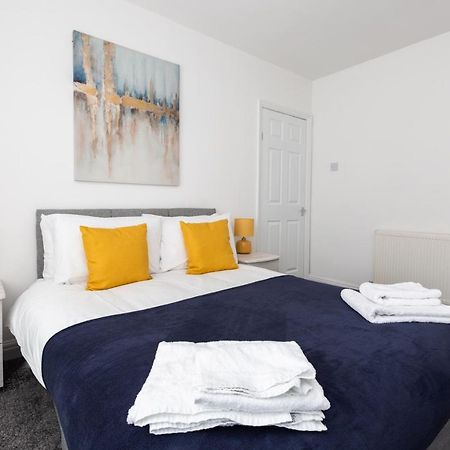 Vila Connaught House - Wi-Fi, Parking, Contractors Preston  Exteriér fotografie