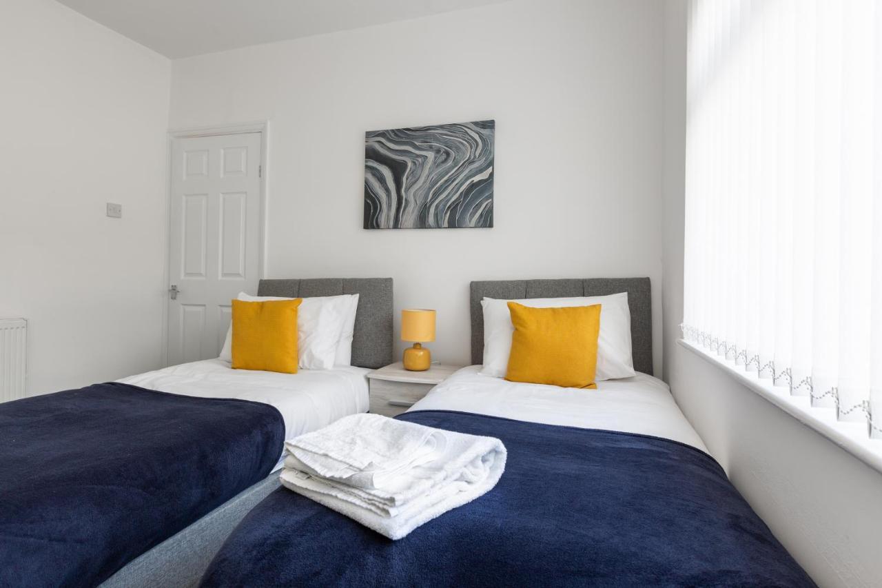 Vila Connaught House - Wi-Fi, Parking, Contractors Preston  Exteriér fotografie