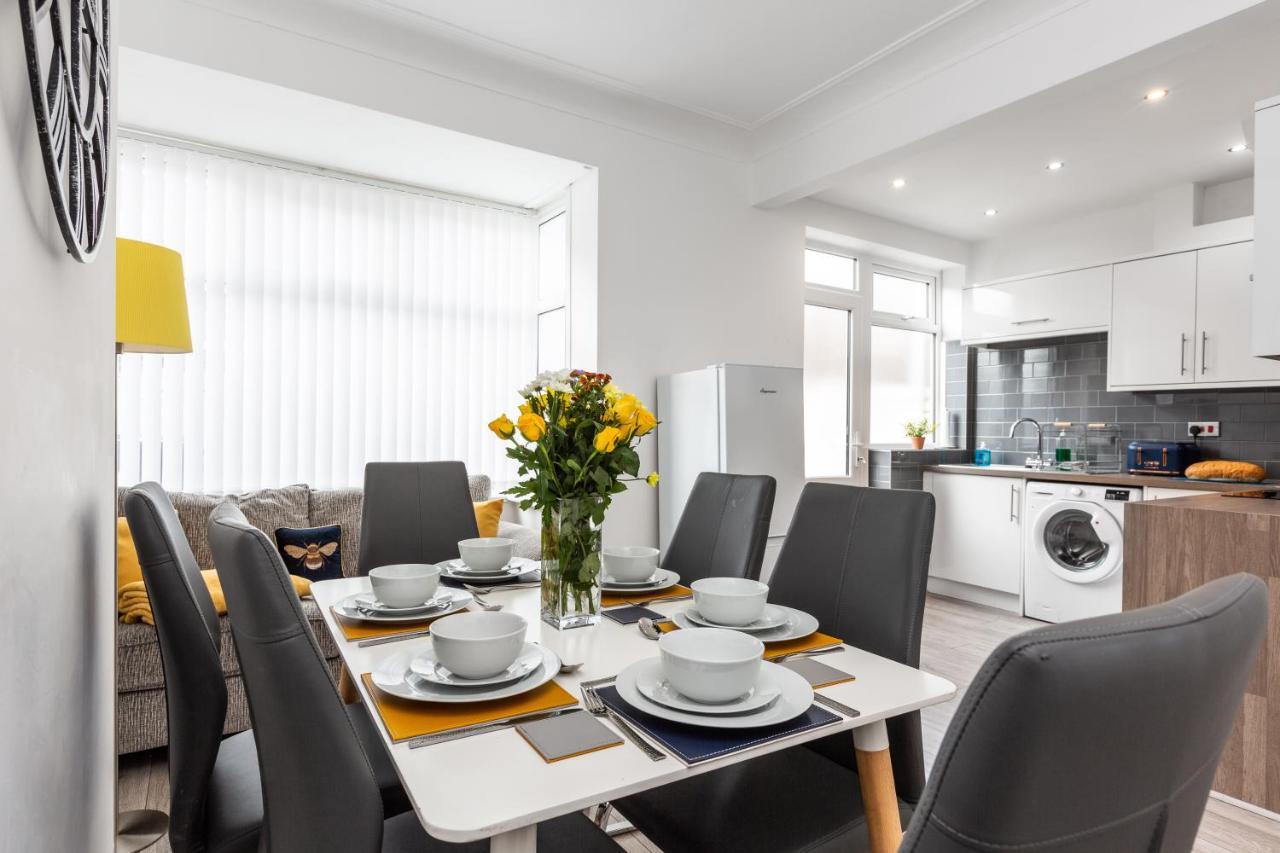 Vila Connaught House - Wi-Fi, Parking, Contractors Preston  Exteriér fotografie